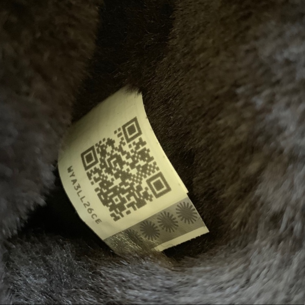 UGG Chocolate Bailey Button II Boots - Picture 8 of 8